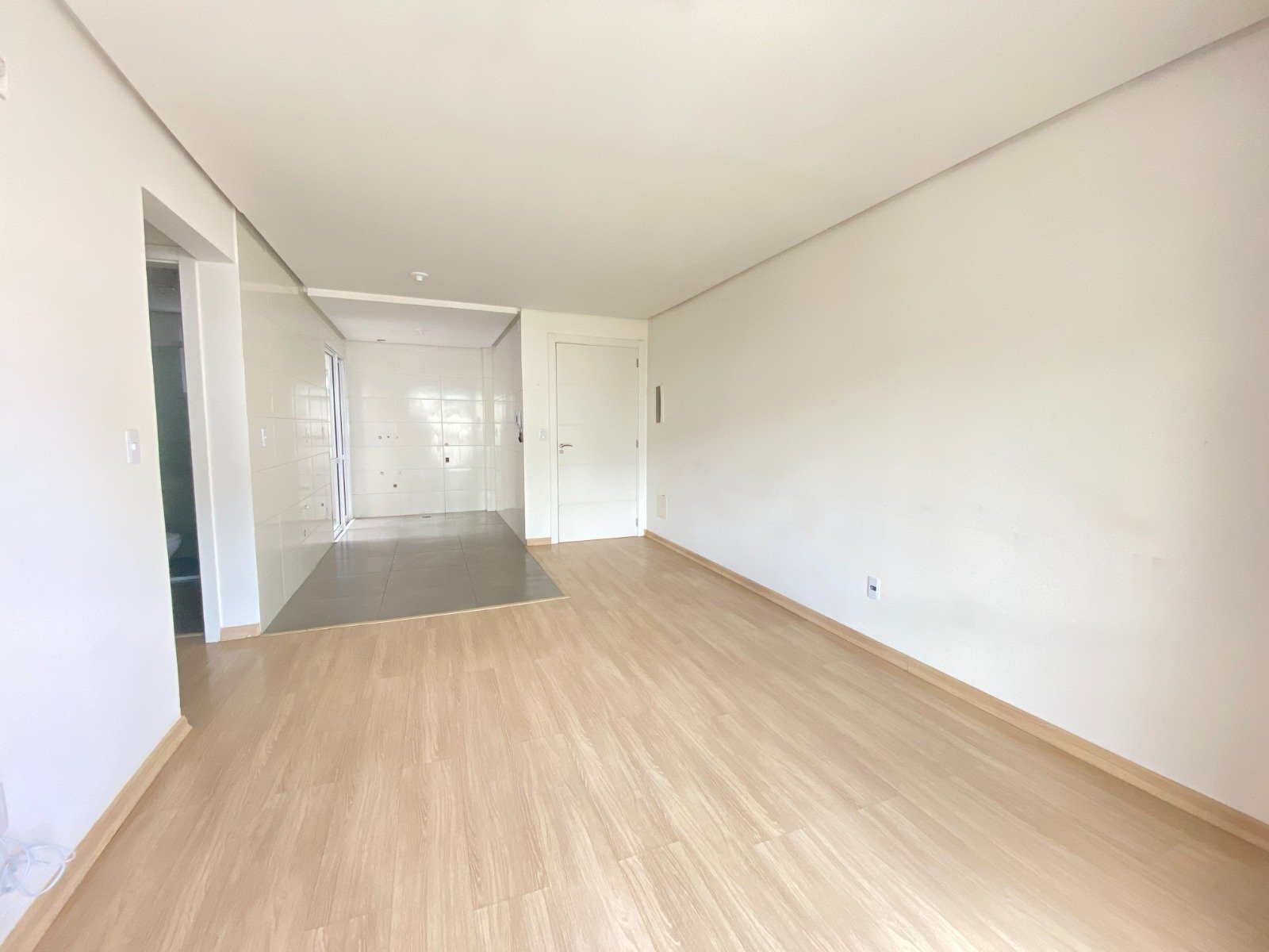 Apartamento novo de 3 dormitórios no Residencial Arantes I